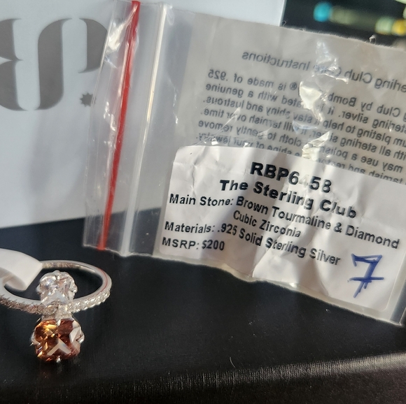 Ring - Picture 2 of 3